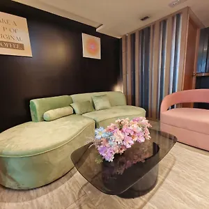 Metacity Mk 名廸旺角 *** Hong Kong